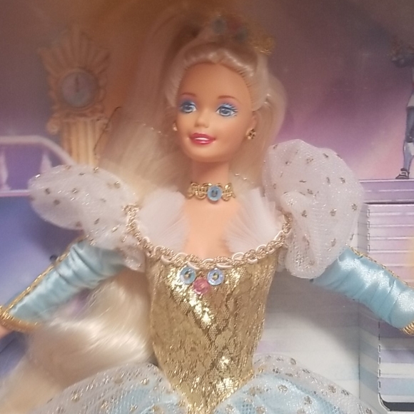 Barbie as Cinderella - Picture 3 of 8